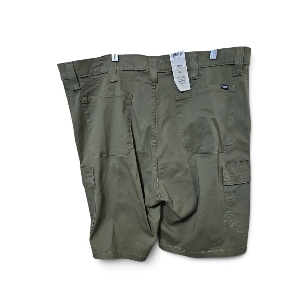 Signature by Levi Strauss Gold Label Mens Cargo Shorts Olive Green 42 Flex 0372